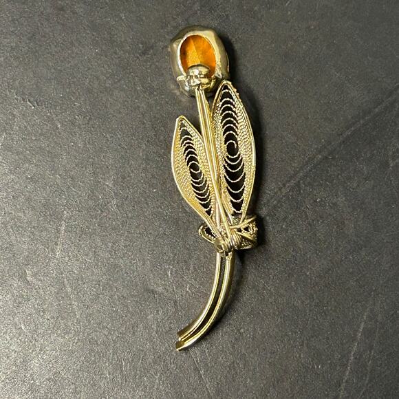 Vintage Gold Toned Filigree Work Large Purple Faceted Rhinestone Flower Brooch - Picture 2 of 3